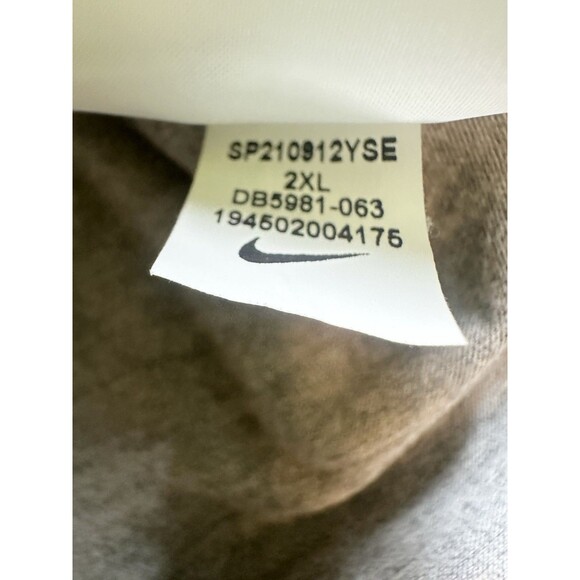 Nike Sportswear Allover Gray Basketball Green Swoosh Logo T-Shirt Men's XXL - Picture 6 of 8